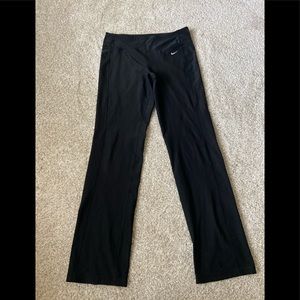 Women’s Nike Dri-Fit workout pants size small